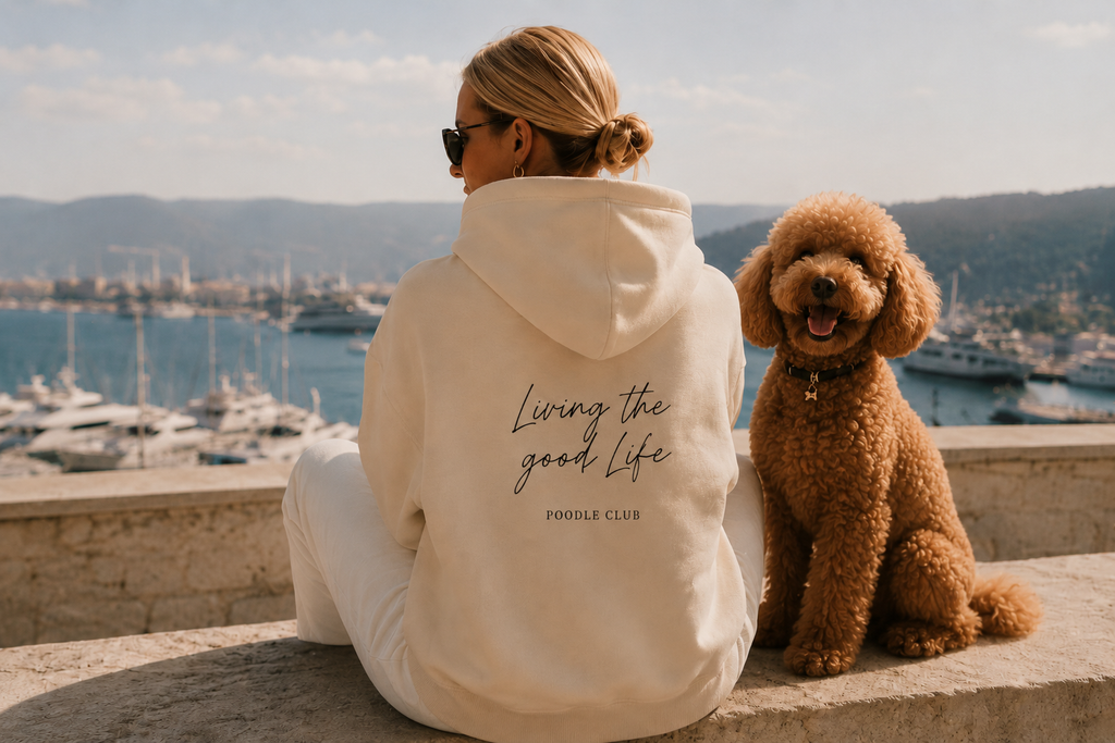 LE CLUB Hoodie Beige Damen – Poodle Club Frontansicht