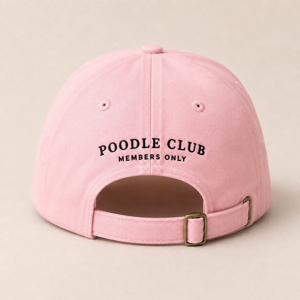 Poodle Club Cap Toy Poodle Rosa – Detailansicht Stickerei