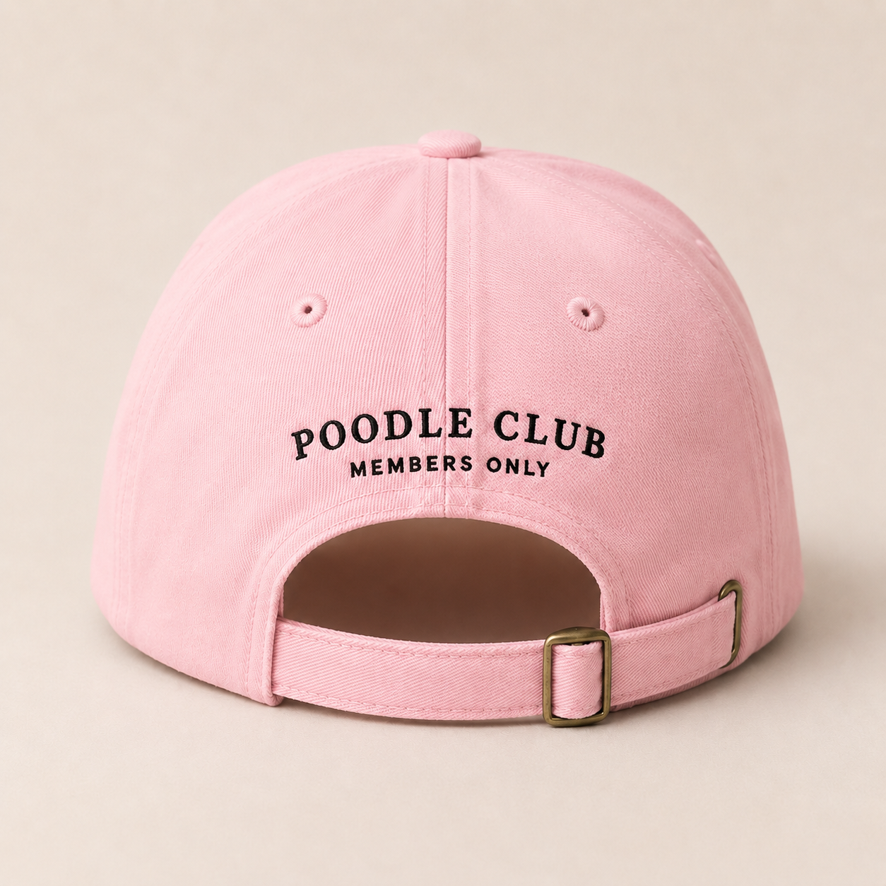 Poodle Club Cap Toy Poodle Rosa – Detailansicht Stickerei
