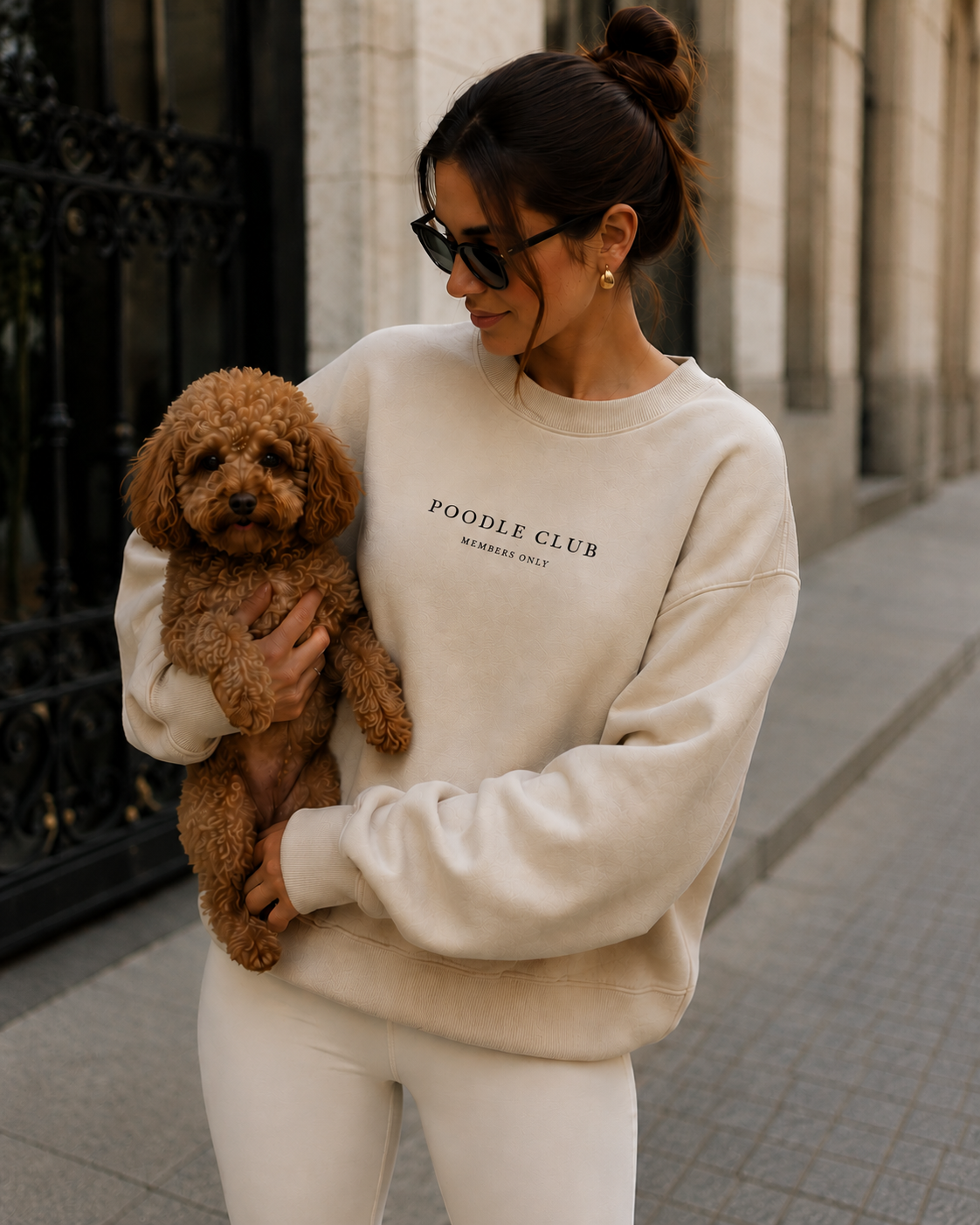 LE CLUB Sweatshirt Beige Damen – Poodle Club Frontansicht